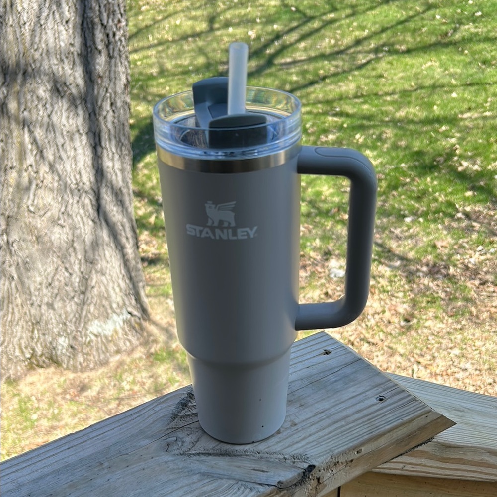 Stanley Gray Tumbler with Handle